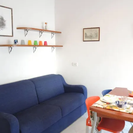 Beachside Flat With Balcony Apartman Bibione