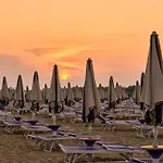 Beachside Flat With Balcony * Bibione