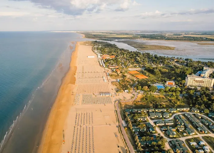 Beachside Flat With Balcony Lägenhet Bibione